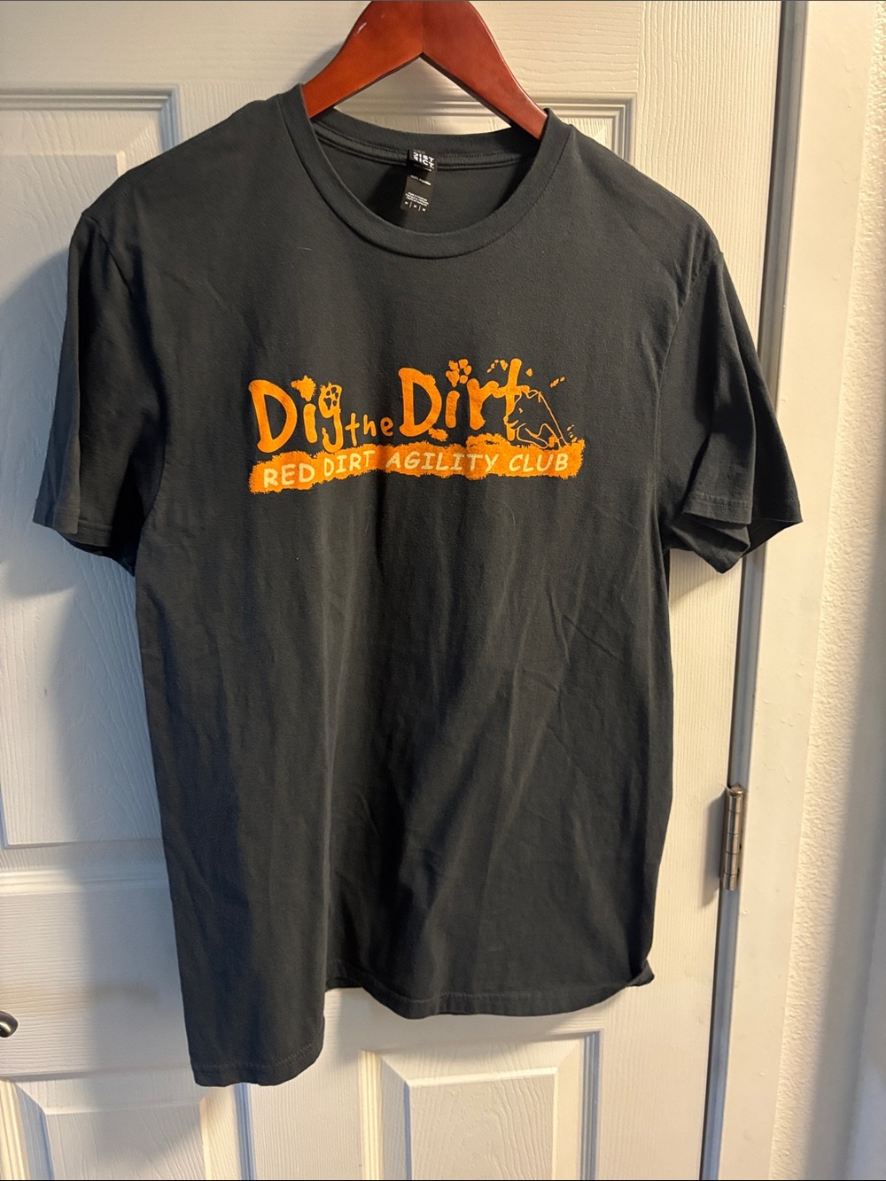 Dig the Dirt Red Dirt Agility Club Black Graphic T-Shirt